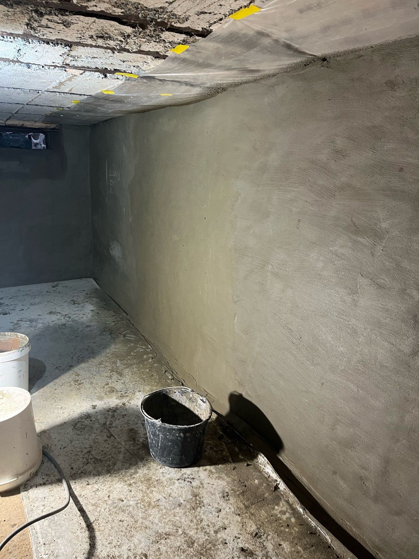Innenabdichtung einer Kellerwand mit Dry Wall Solution System