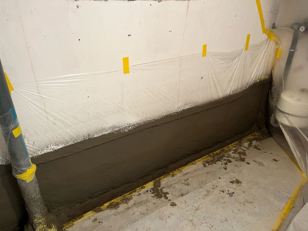 Innenabdichtung am Wand-Boden-Anschluss im Keller